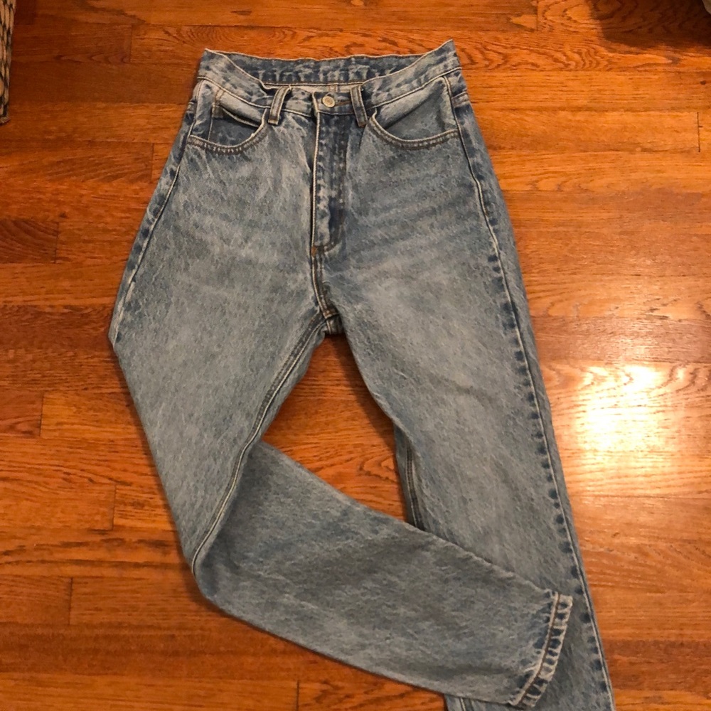 brandy melville boyfriend jeans